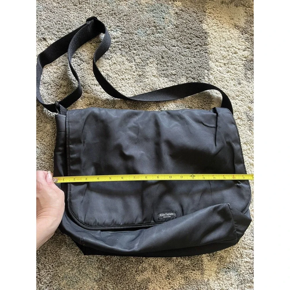 Kate Spade Black Nylon Adjustable Strap Messenger Bag Flap Closure Y2K Style